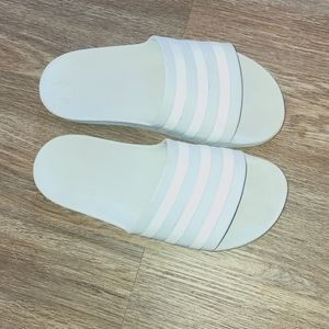 Adidas sandals size 7
